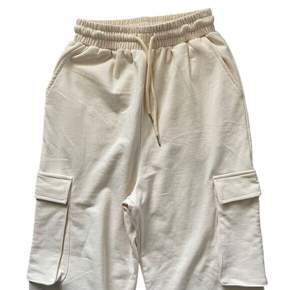 NWOT OLIVACEOUS Cargo Joggers Ivory Size Small - Picture 3 of 7